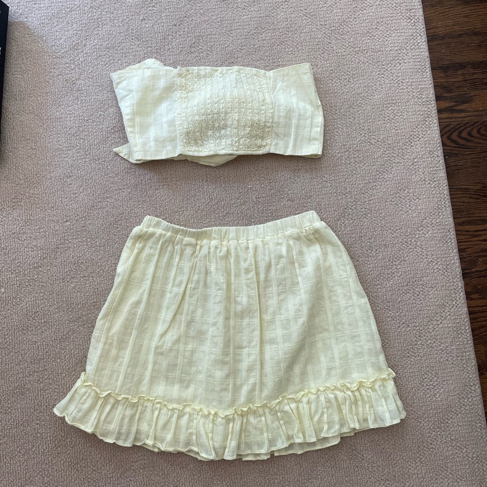 Superdown Light Yellow Two Piece Set - image 4